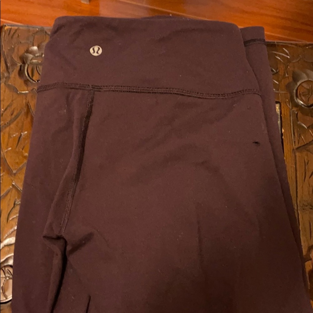 Capri lululemon size 8 BURGUNDY free headband